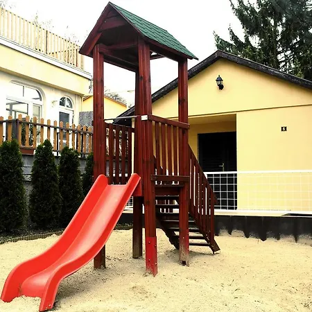 Magnolia 3* بالاتونزيبيد